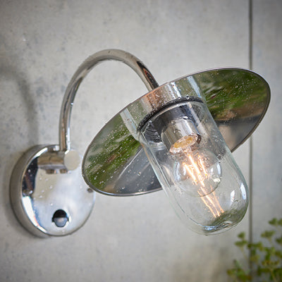 5 Reasons You Need Outdoor Wall Lights