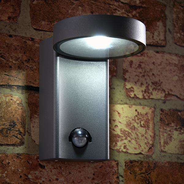 Armstrong Lighting:ORETI PIR IP44 10W COOL WHITE